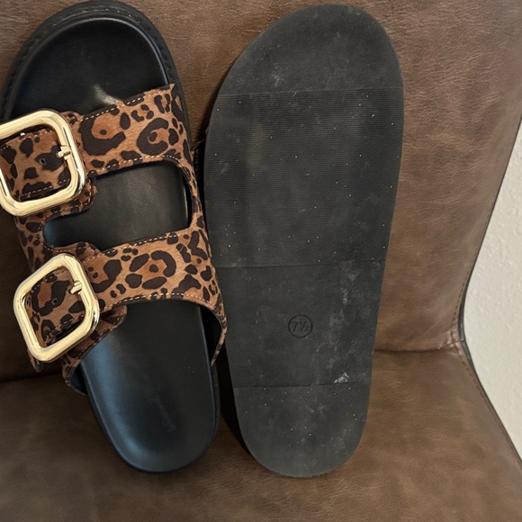 Universal Thread Leopard Print Sandals with Gold Buckles - Picture 3 of 3